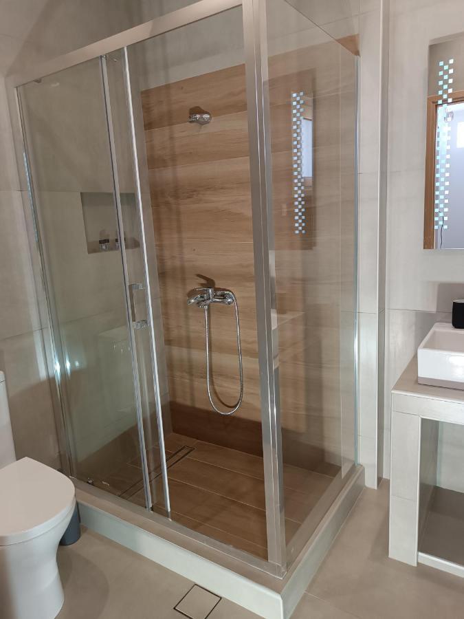 Selinia Residence Luaran gambar